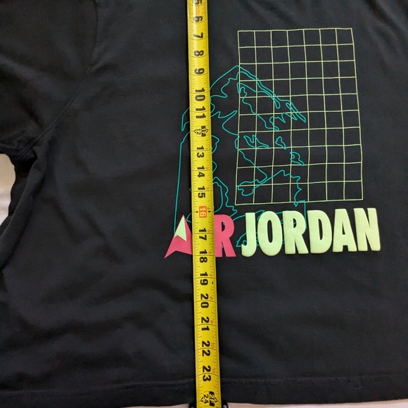 Nike Air Jordan Crop Top - Picture 5 of 6